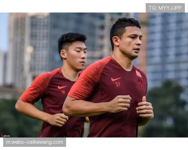 哈滕:教练通过一分钟倒计时训练战术执行与反应速度